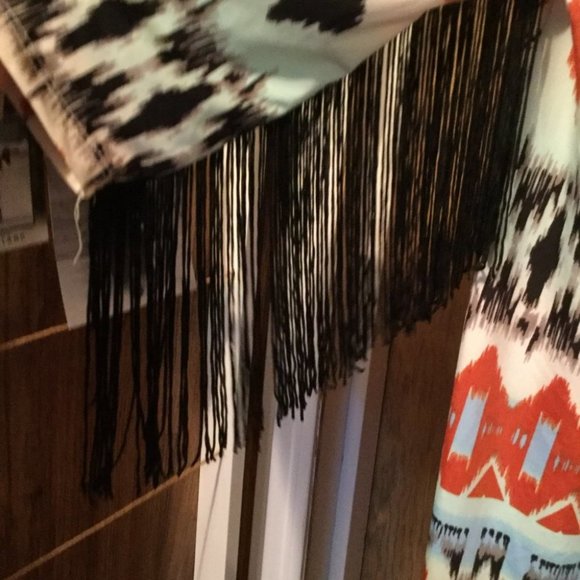 Aztec/western print open front sweater kimono style fringed - Picture 4 of 6